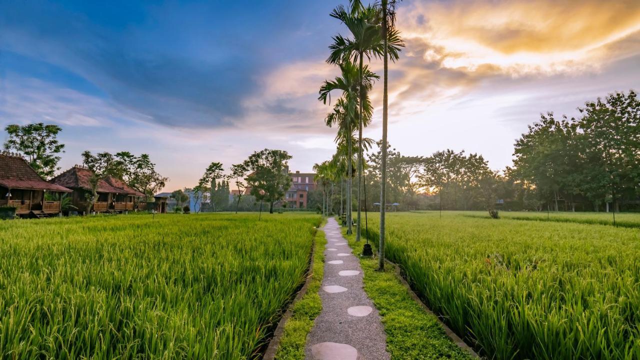 Kajane Yangloni At Bali Village de vacances